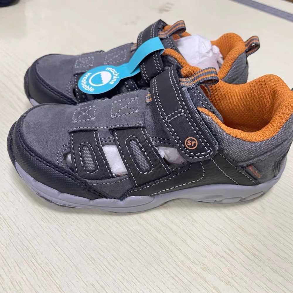 Stride Rite Made2Play Artin-K Athletic Sneaker 2 Wide little kid